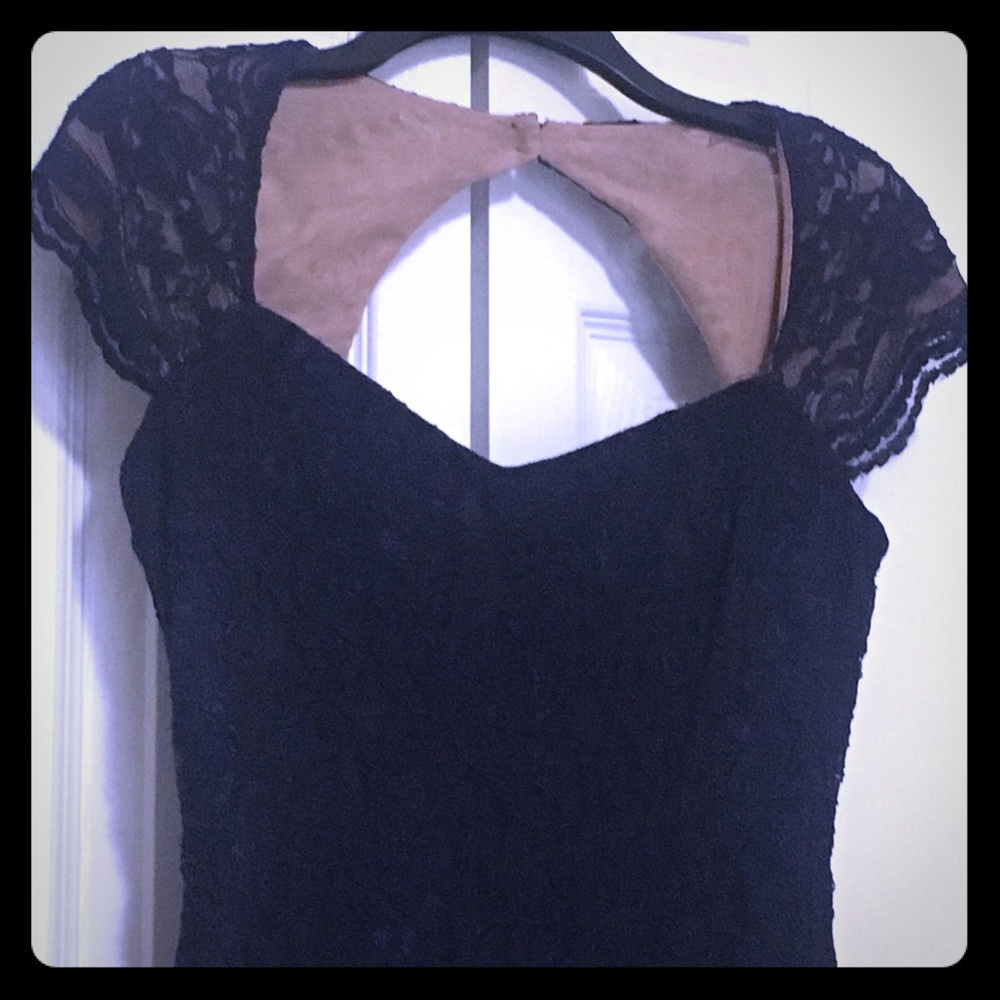 Navy blue lace formal dress